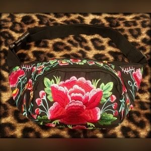 🌿 A Rebelville Fashion Waist Pack 🌿